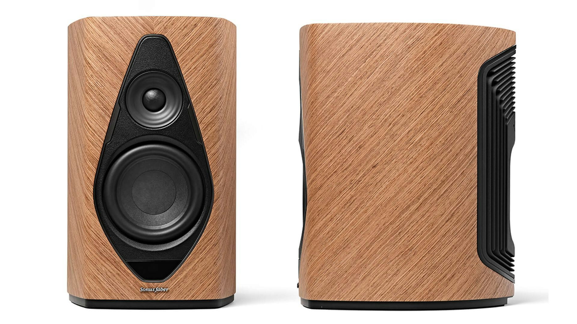 Duetto wireless speakers with front and back designs, featuring walnut wood and black leather finishes.