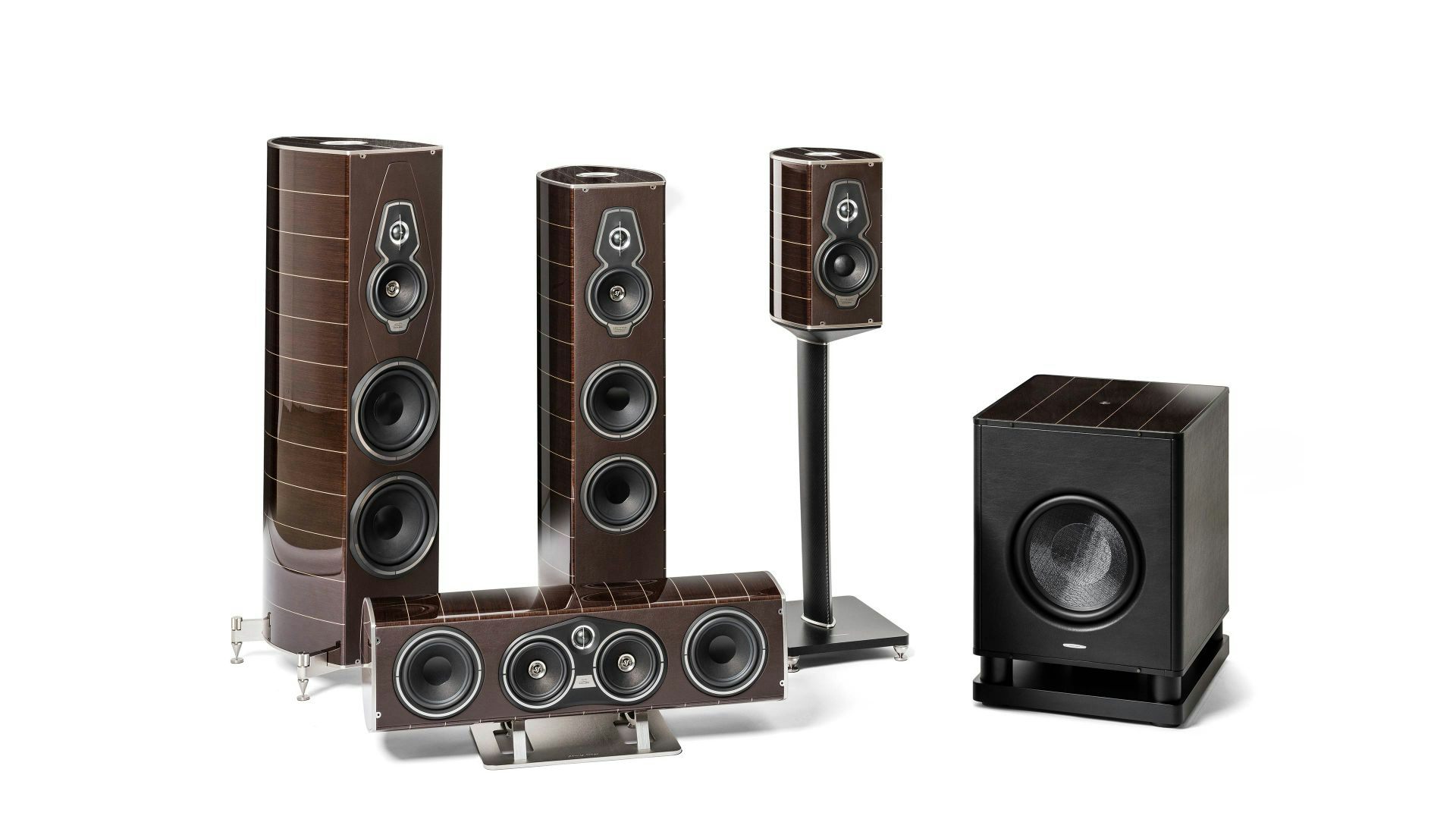 Sonus faber Reference Collection speakers paired with a Gravis VI subwoofer, featuring complementary wenge wood finishes.